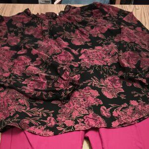 Anne Klein Size XL Black with Red Flowers Long Sleeve Top